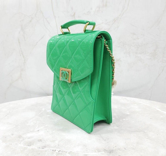 CHANEL 新商品 グリーン ペイデント スモール フラップバッグ AS4180 121127989
