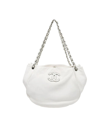 CHANEL Weißer CC Kette Hobo Bag 61820 157408432