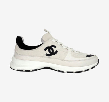 CHANEL G47011 CC Logo Sneakers White 0B206JC5 157432199