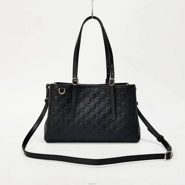 Gucci Emblem Shoulder Bag 815214 157453777
