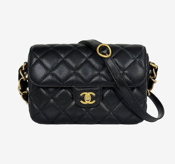CHANEL Diamantquiltierte Flap Bag Klein Schwarz 27. Serie 4LKP0DS0 157570255