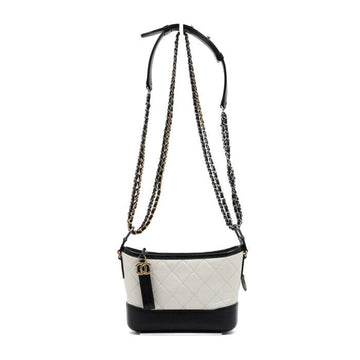 CHANEL Gabrielle Hobo Small Chain Schultertasche in Weiß/Schwarz A91810 157683572