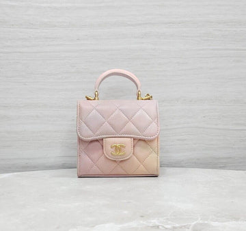 CHANEL Mini Shopper mit Kettenriemen aus Lammleder in Gradient Pink 32er Serie 157211442 [P]