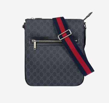 Gucci GG Supreme Messenger Bag 156250622 157846571