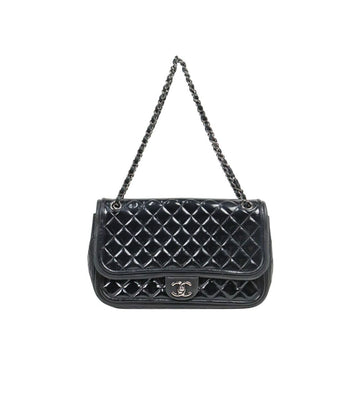 CHANEL Schwarze zeitlose Lackier-Schultertasche 64062 157933892 [P]