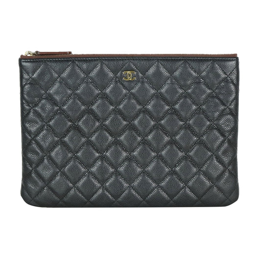 CHANEL Klassische Caviar Clutch A82545 14637 157936339 [P]