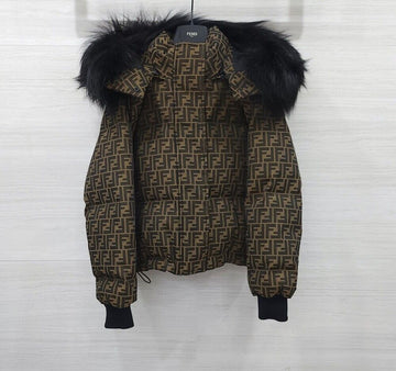 FENDI Daunenjacke mit Kapuze FAN048 157264407 [P]