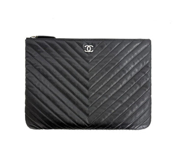 CHANEL Chevron Stud Clutch Schwarz 26 2MAZVP2Q 155947489 [P]