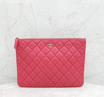 CHANEL Pink Classic Caviar Clutch Medium 30 Series 148971731 [P]