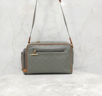 LOUIS VUITTON Titanium Monogram Kamera Crossbody Bag 155745714 [P]