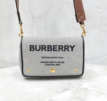 Burberry Hosperry Crossbody Bag 8041833 131342145 [P]
