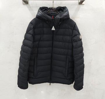 Moncler Hooded Down Padded Jacket 155455935 [P]