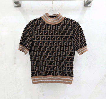 Fendi Velvet Short Sleeve Knit with Logo 154224690 [P]