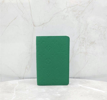 LOUIS VUITTON Neues Produkt grünes Monogramm Leder Passport Wallet 152019731 [P]