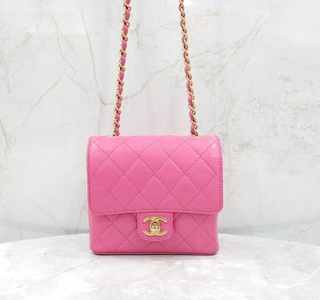 CHANEL Classic Mini Chain Flap Bag with Interior Chip 152784545 [P]