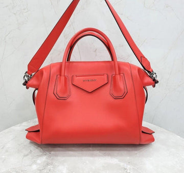 GIVENCHY アンティゴナ レザー トート ショルダーバッグ ラージ 137609850 [P]