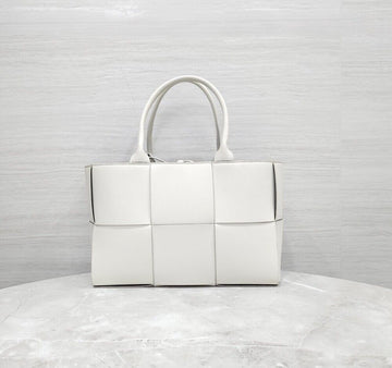 Bottega Veneta White Intrecciato Arco Small Tote Bag 652867 157180557 [P]