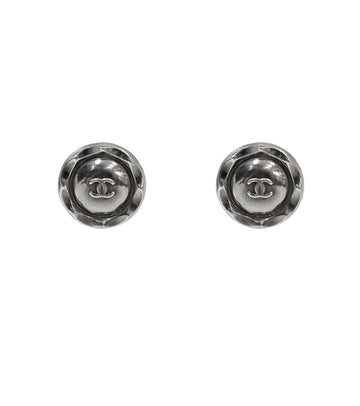 CHANEL ラウンド CC メタリックシルバーイヤリング 39583 158614035 [P]