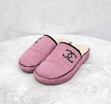CHANEL CC Logo Shearling Suede Mule Rosa G38648 143129564 [P]