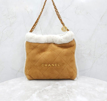 CHANEL 22ミディアムシアリングスウェード新型内蔵チップ 155928175 [P]