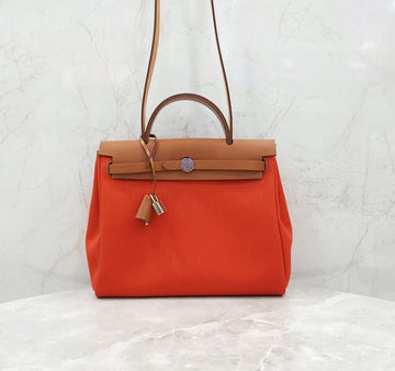 HERMES 新商品 31 カプシーヌ フォブ シルバー H078971CKBA 155897091 [P]
