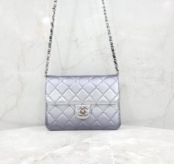 CHANEL Kreuzfahrersammlung Ketten-Clutch neue integrierte Chip 155941328 [P]