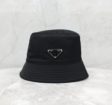 Prada Black Triangle Logo Bucket Hat 2HC137 149096927 [P]