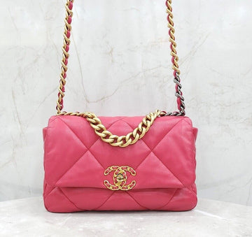 CHANEL ホットピンク 19 フラップバッグ ミディアム 19番代 AS1160 150746980 [P]
