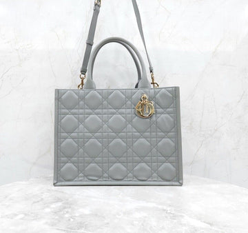 DIOR Leder Buch Tote Medium Stein Grau Macro Cannage M1324OWHP 156003916 [P]
