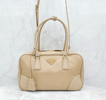 PRADA リエディション 1978 ミディアム リナイロンおよびサフィアーノ ツーハンドルバッグ 146862940 [P]