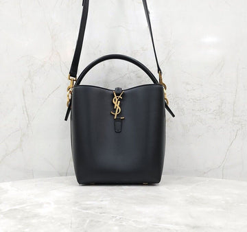 SAINT LAURENT ブラック バケットバッグ 37 155111651 [P]