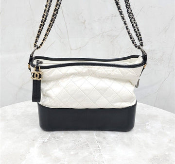 CHANEL Gabrielle Hobo Bag Medium 23. Serie A93824 129879485 [P]