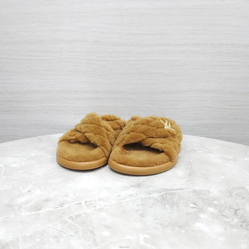 Louis Vuitton Bliss Comford Mule Slipper Camel 1ACTF6 157309778 [P]