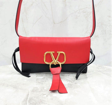Valentino Garavani Two-Tone V Logo Shoulder Bag 137609877 [P]