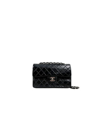 CHANEL ブラックスモールラムスキンクラシックバッグダブルフラップ 65924 158799676 [P]