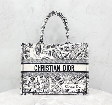 DIOR ブックトート ミディアム フランス パリ M1296ZOMP 144578790 [P]