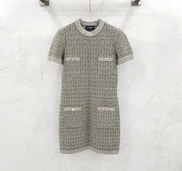 CHANEL Kleid aus Tweed P80220 156249601 [P]