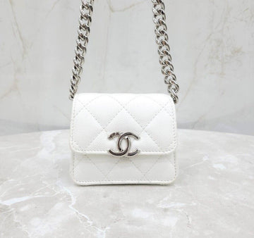 CHANEL CCロゴキャビアチェインミニバッグ 131342063 [P]