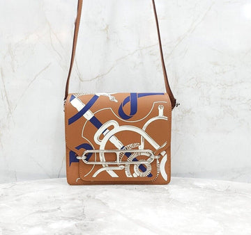 HERMES 新商品 ルリス 18 ゴールド シルバー 多彩 Z 刻印 155231070 [P]