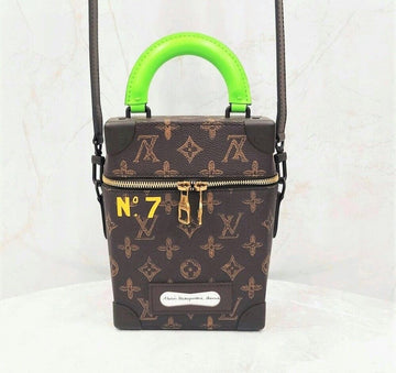 LOUIS VUITTON Neue limitierte vertikale Trunk-Box Crossbody-Tasche 140444098 [P]
