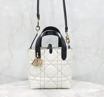 Dior Small Vertical Tote Bag Contrasting Macro Cannage 153194788 [P]