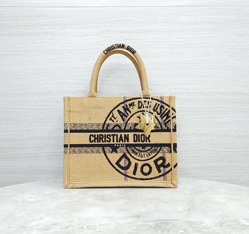 DIOR キャンバス刺繍ユニオンモチーフブックトートスモールバッグ M1296ZRUW 156375469 [P]