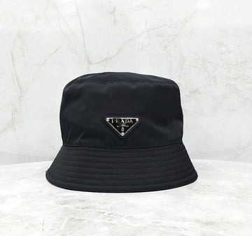 PRADA l Dreieckslogo Nylon Bucket Hat L 1HC137 146352534 [P]