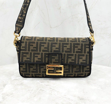FENDI ff FF ジャカードファブリックバゲットバッグ 135227844 [P]