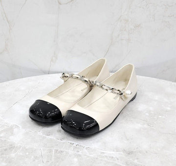 MIU MIU Weiße lackierte Ballerina-Flats 5F653D 150101548 [P]
