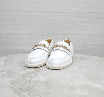 CHANEL ペイントチェーンローファー ホワイト G37430 156700984 [P]