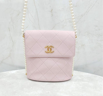CHANEL CC Logo Perlen Seite Perle Crossbody AS2503 134700987 [P]