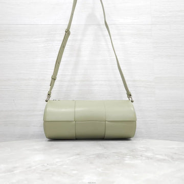 BOTTEGA VENETA ミディアムポーチショルダーバッグ 741562 158038535 [P]