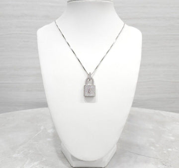 Louis Vuitton Padlock Pendant with Pavé Diamonds Q93737 156377687 [P]