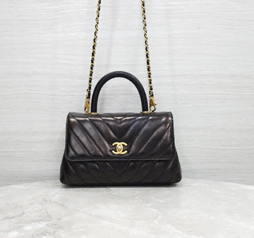 CHANEL Chevron Coco Handle Small Flap Bag A92990 156837874 [P]
